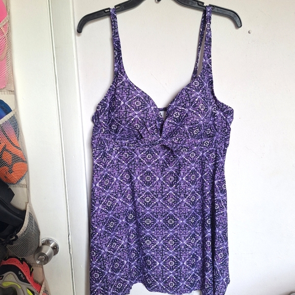 Swimsuits for all Size 14 Purple Geometric Built In Bra Tank Top Swim Dress - Picture 1 of 13